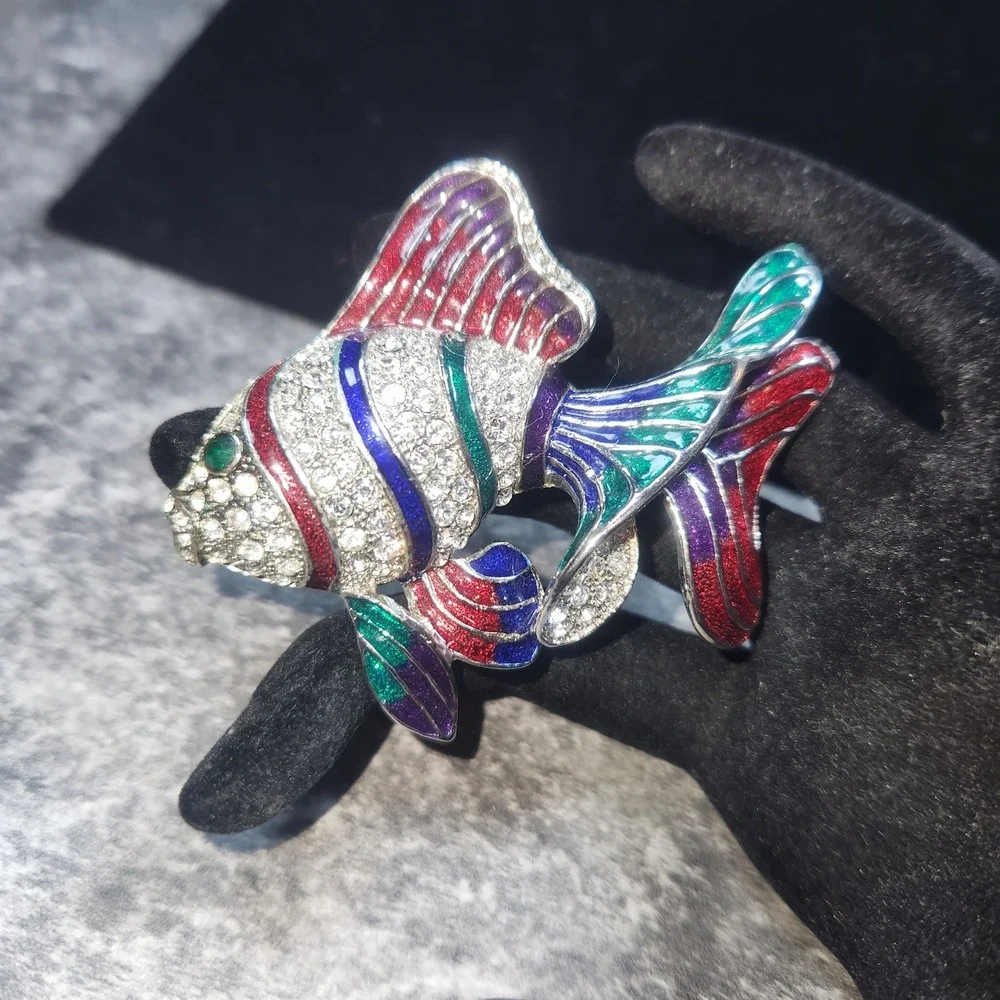Multi Color Enamel Rhinestone Tropical Fish Brooch Silver Tone Nautical Pin